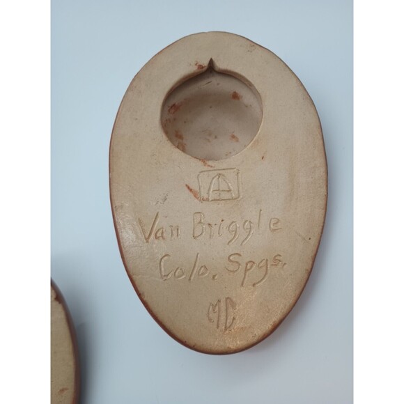 Vtg Van Briggle Art Pottery Figural Wall Plaques Native American Set 2 Brown - Picture 7 of 7